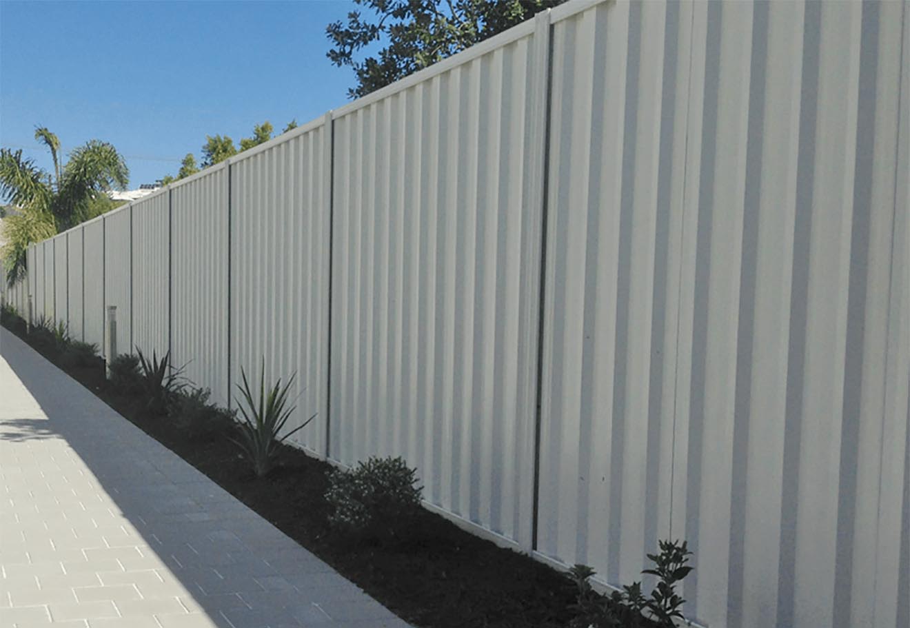 Metline Harmony COLORBOND® BlueScope Steel fence