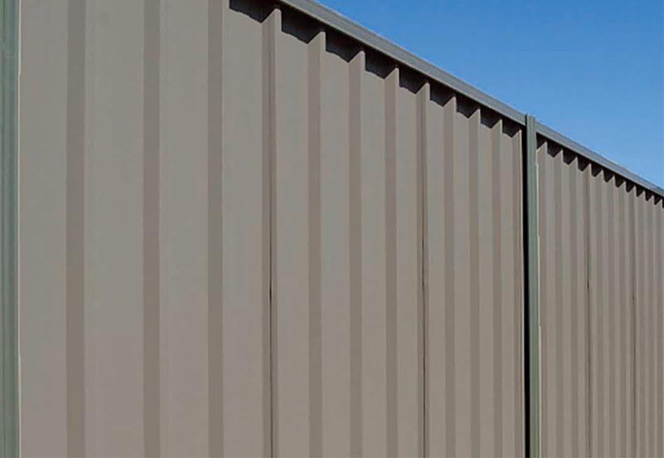 Trimclad COLORBOND® BlueScope Steel fence
